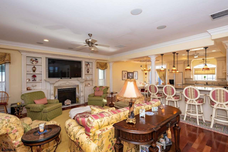 2509 West, Ocean City, New Jersey 08226, 5 Bedrooms Bedrooms, 13 Rooms Rooms,4 BathroomsBathrooms,Residential,For Sale,West,530429