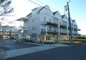 100 13 St BAY VIEW, New Jersey 08203, 2 Bedrooms Bedrooms, 4 Rooms Rooms,2 BathroomsBathrooms,Rental non-commercial,For Sale,13 St BAY VIEW,458308