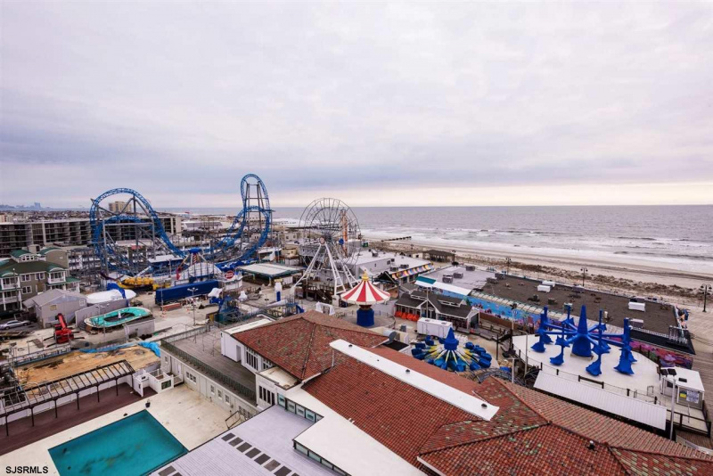 719 11th, Ocean City, New Jersey 08226, 2 Bedrooms Bedrooms, 8 Rooms Rooms,3 BathroomsBathrooms,Condominium,For Sale,11th,531001