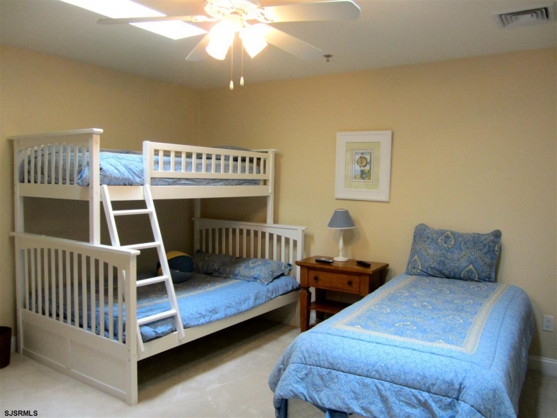 816-20 Boardwalk, Ocean City, New Jersey 08226, 2 Bedrooms Bedrooms, 5 Rooms Rooms,2 BathroomsBathrooms,Condominium,For Sale,Boardwalk,499612