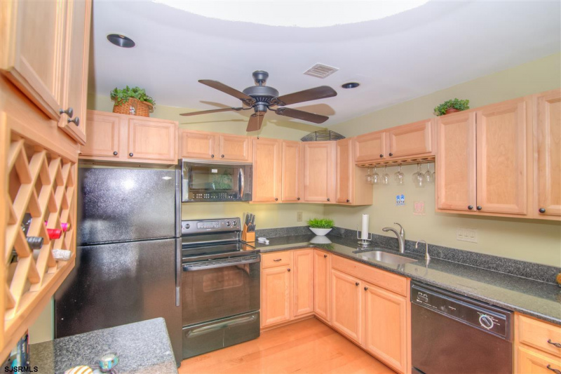 3202 Asbury Ave, Ocean City, New Jersey 08226, 4 Bedrooms Bedrooms, 10 Rooms Rooms,3 BathroomsBathrooms,Condominium,For Sale,Asbury Ave,533594