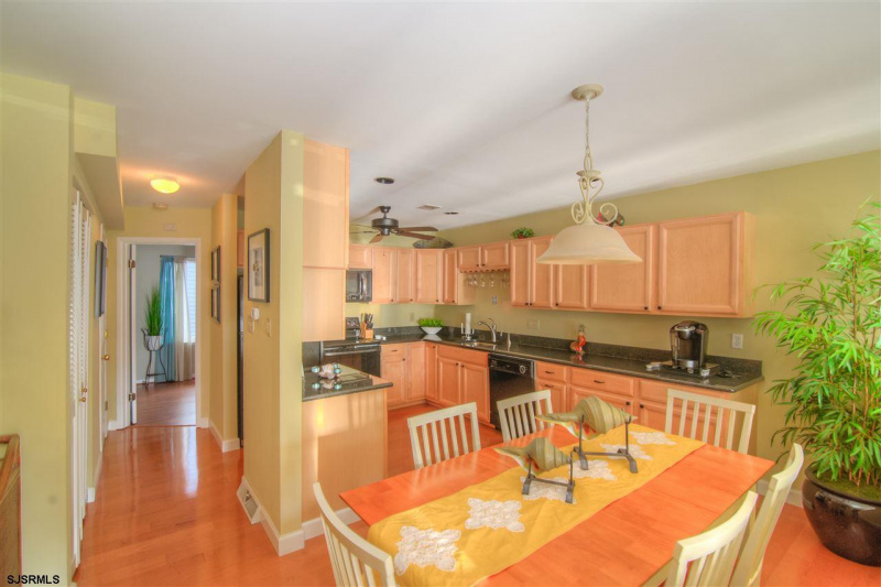 3202 Asbury Ave, Ocean City, New Jersey 08226, 4 Bedrooms Bedrooms, 10 Rooms Rooms,3 BathroomsBathrooms,Condominium,For Sale,Asbury Ave,533594