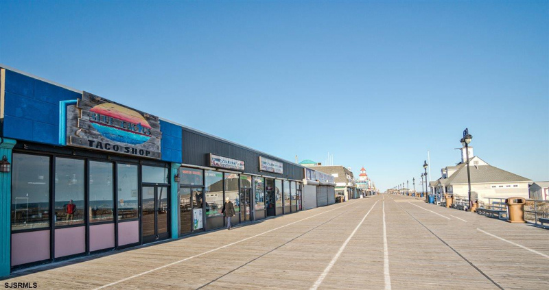 1214 Boardwalk, Ocean City, New Jersey 08226, ,1 BathroomBathrooms,Commercial/industrial,For Sale,Boardwalk,534983