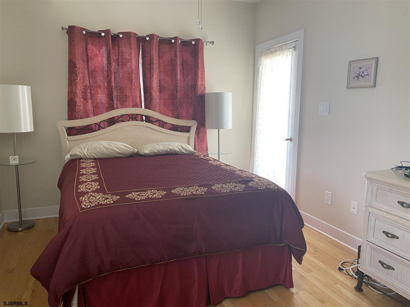 1035 Asbury, Ocean City, New Jersey 08226, 4 Bedrooms Bedrooms, 10 Rooms Rooms,2 BathroomsBathrooms,Condominium,For Sale,Asbury,537138