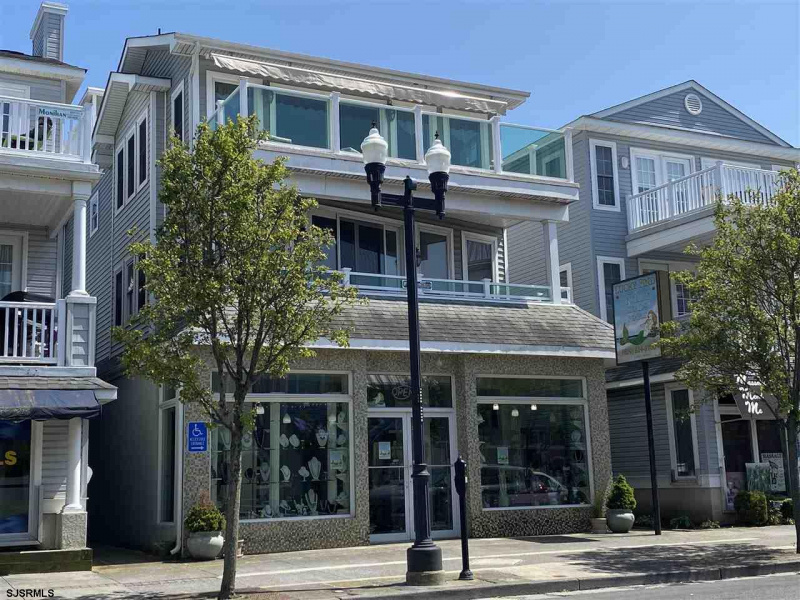 1035 Asbury, Ocean City, New Jersey 08226, 4 Bedrooms Bedrooms, 10 Rooms Rooms,2 BathroomsBathrooms,Condominium,For Sale,Asbury,537138