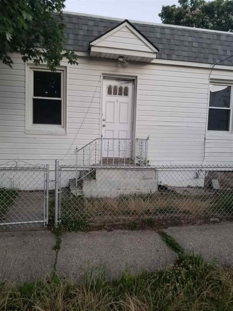 914 Indiana, New Jersey 08401, 2 Bedrooms Bedrooms, 5 Rooms Rooms,1 BathroomBathrooms,Rental non-commercial,For Sale,Indiana,537613