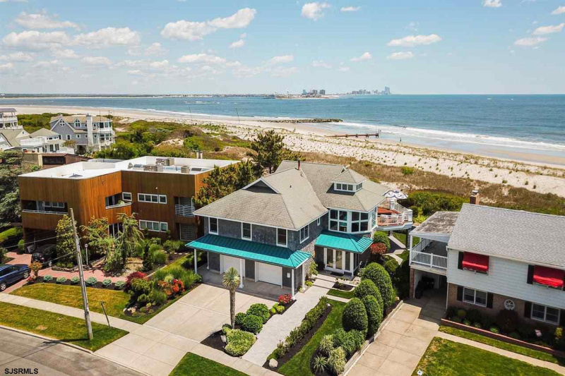 339 Atlantic, Ocean City, New Jersey 08226, 4 Bedrooms Bedrooms, 9 Rooms Rooms,3 BathroomsBathrooms,Residential,For Sale,Atlantic,537666