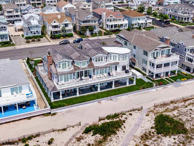 2815 Wesley, Ocean City, New Jersey 08226, 9 Bedrooms Bedrooms, 24 Rooms Rooms,9 BathroomsBathrooms,Residential,For Sale,Wesley,537671