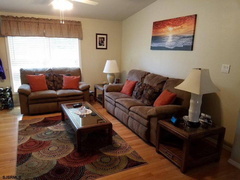 300 Augusta, Mays Landing, New Jersey 08330, 2 Bedrooms Bedrooms, 8 Rooms Rooms,2 BathroomsBathrooms,Residential,For Sale,Augusta,537999