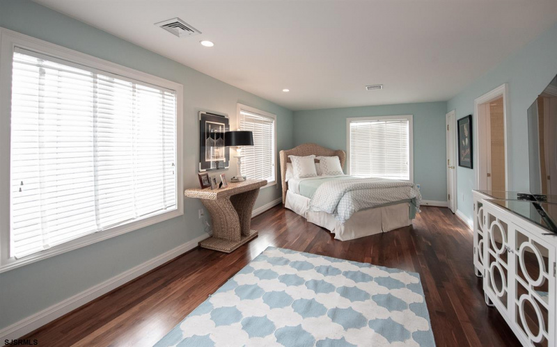 1301 Beach Ter, Longport, New Jersey 08403, 6 Bedrooms Bedrooms, 14 Rooms Rooms,7 BathroomsBathrooms,Residential,For Sale,Beach Ter,538350