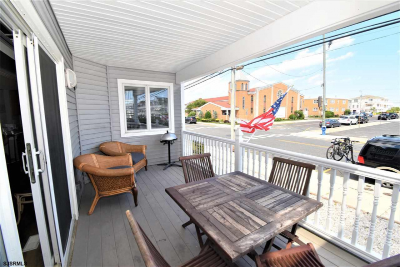 4000 Asbury, Ocean City, New Jersey 08226, 4 Bedrooms Bedrooms, 8 Rooms Rooms,2 BathroomsBathrooms,Condominium,For Sale,Asbury,538425