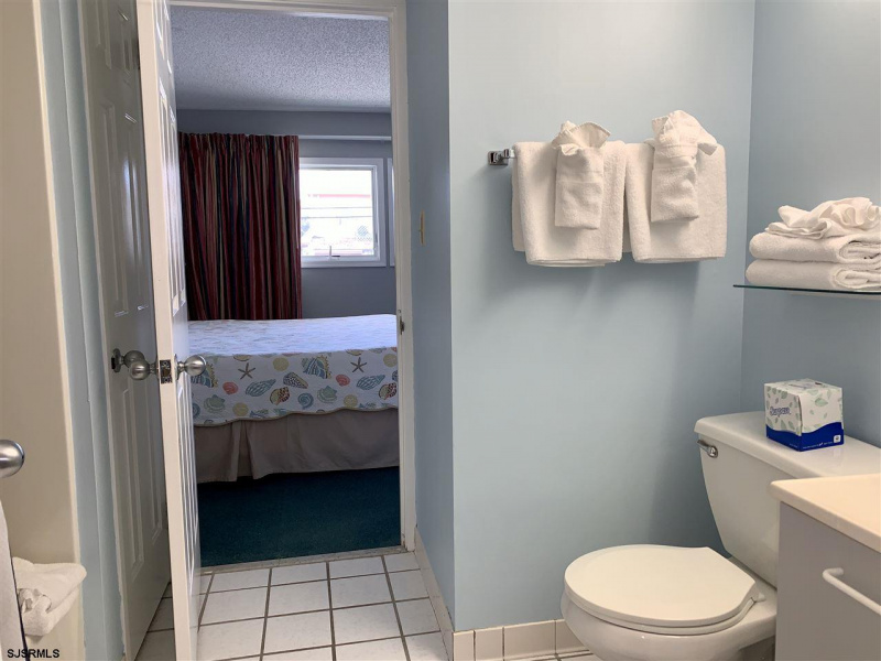 812-20 Ocean Ave, Ocean City, New Jersey 08226, 1 Bedroom Bedrooms, 4 Rooms Rooms,1 BathroomBathrooms,Condominium,For Sale,Ocean Ave,538620