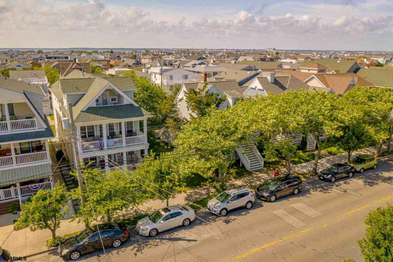 1334 Wesley Ave, Ocean City, New Jersey 08226, 5 Bedrooms Bedrooms, 9 Rooms Rooms,3 BathroomsBathrooms,Condominium,For Sale,Wesley Ave,538684