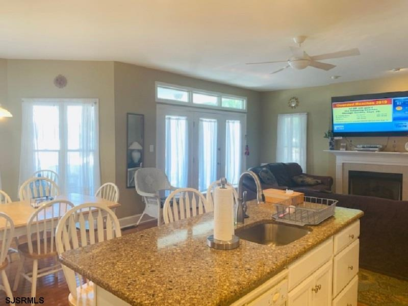 888 Park, Ocean City, New Jersey 08226, 4 Bedrooms Bedrooms, 9 Rooms Rooms,2 BathroomsBathrooms,Condominium,For Sale,Park,538805