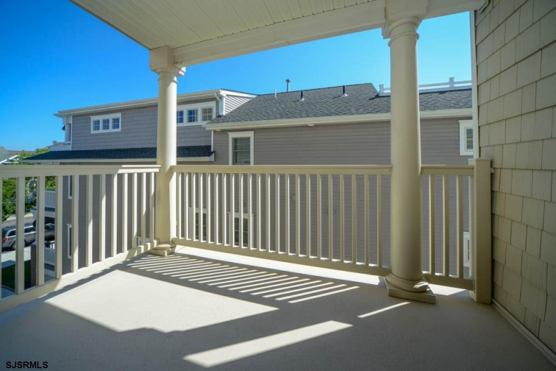 1325 Wesley, Ocean City, New Jersey 08226, 4 Bedrooms Bedrooms, 9 Rooms Rooms,2 BathroomsBathrooms,Condominium,For Sale,Wesley,538880