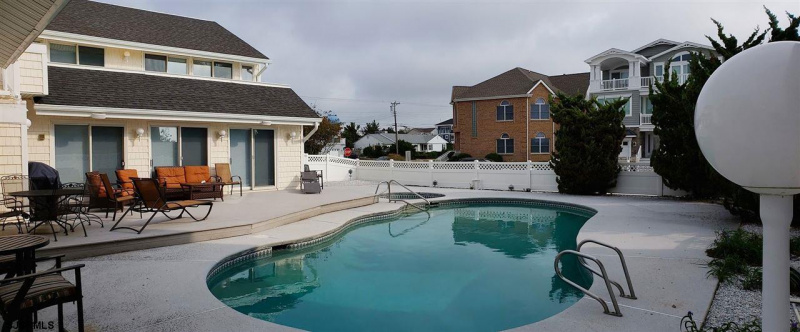 1800 Ocean Ave, Brigantine, New Jersey 08203, 4 Bedrooms Bedrooms, 9 Rooms Rooms,4 BathroomsBathrooms,Residential,For Sale,Ocean Ave,538943