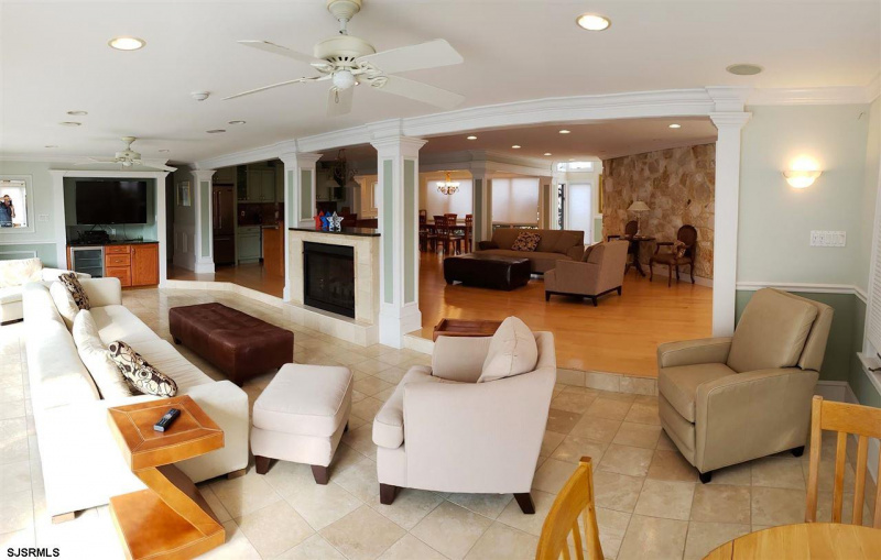 1800 Ocean Ave, Brigantine, New Jersey 08203, 4 Bedrooms Bedrooms, 9 Rooms Rooms,4 BathroomsBathrooms,Residential,For Sale,Ocean Ave,538943