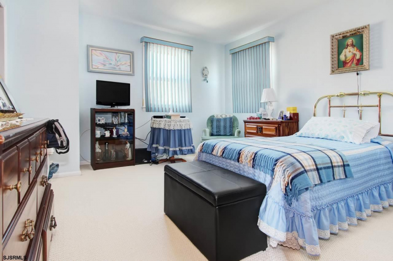 310 Lafayette, Ventnor, New Jersey 08406, 4 Bedrooms Bedrooms, 9 Rooms Rooms,2 BathroomsBathrooms,Residential,For Sale,Lafayette,538952