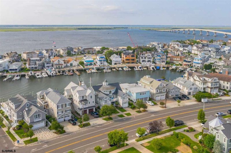 212 Atlantic, Ocean City, New Jersey 08226, 5 Bedrooms Bedrooms, 12 Rooms Rooms,4 BathroomsBathrooms,Residential,For Sale,Atlantic,538994