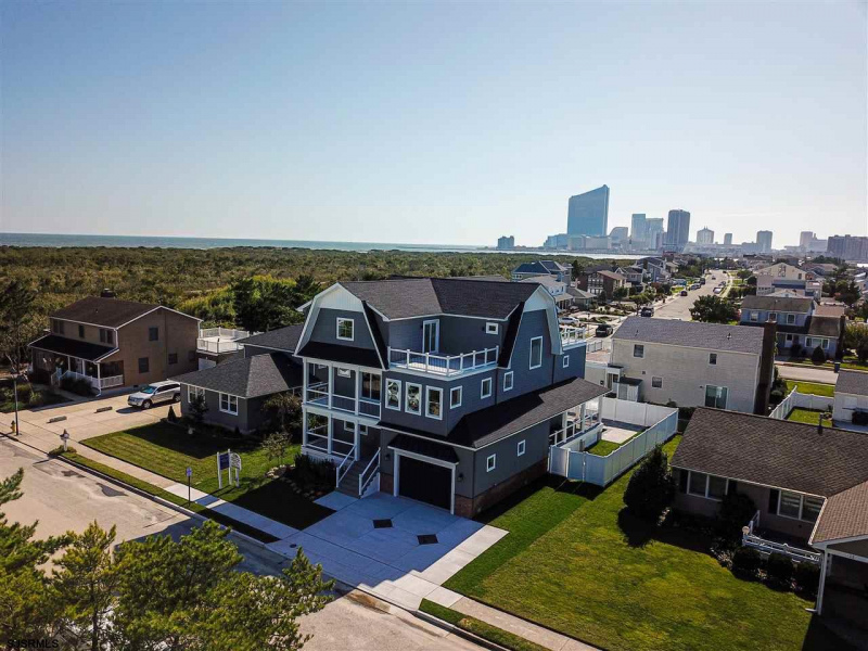 14 Seaside, Brigantine, New Jersey 08203, 6 Bedrooms Bedrooms, 9 Rooms Rooms,4 BathroomsBathrooms,Residential,For Sale,Seaside,539029