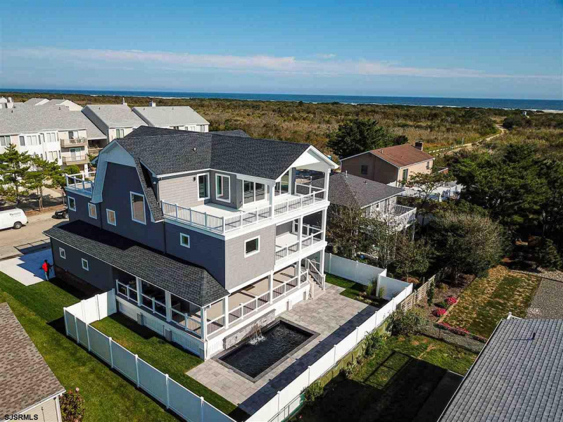 14 Seaside, Brigantine, New Jersey 08203, 6 Bedrooms Bedrooms, 9 Rooms Rooms,4 BathroomsBathrooms,Residential,For Sale,Seaside,539029