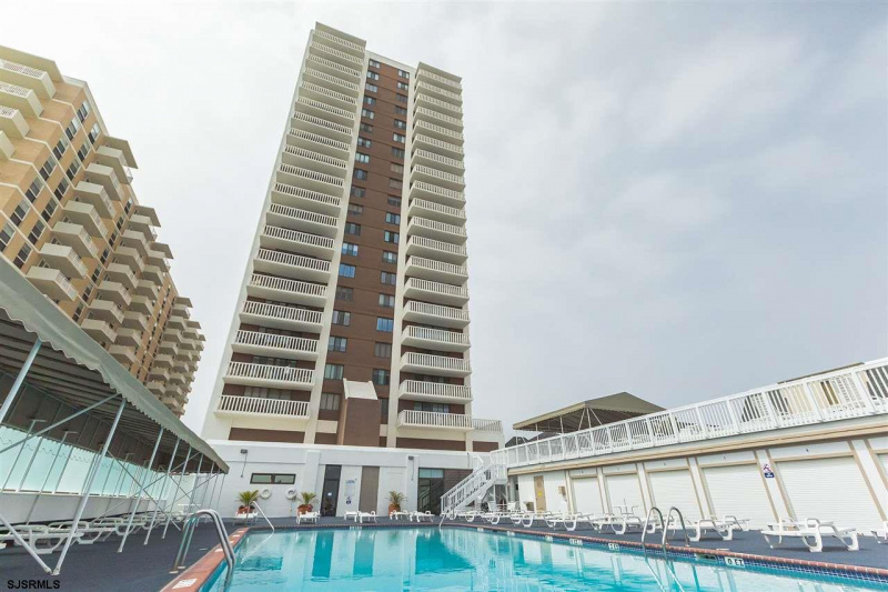100 Berkley Sq, Atlantic City, New Jersey 08401, 2 Bedrooms Bedrooms, 7 Rooms Rooms,2 BathroomsBathrooms,Condominium,For Sale,Berkley Sq,539037