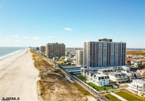 100 Berkley Sq, Atlantic City, New Jersey 08401, 2 Bedrooms Bedrooms, 7 Rooms Rooms,2 BathroomsBathrooms,Condominium,For Sale,Berkley Sq,539037
