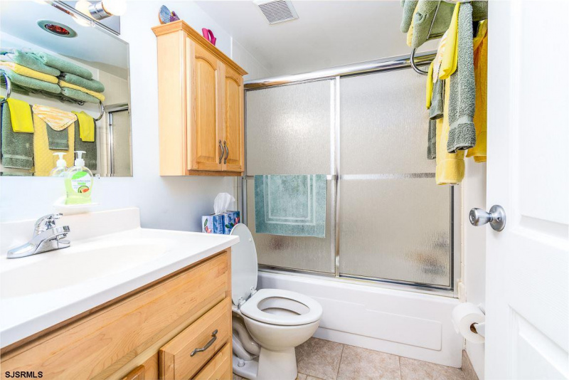 322 Boardwalk, Ocean City, New Jersey 08226, 1 Bedroom Bedrooms, 3 Rooms Rooms,1 BathroomBathrooms,Condominium,For Sale,Boardwalk,539090