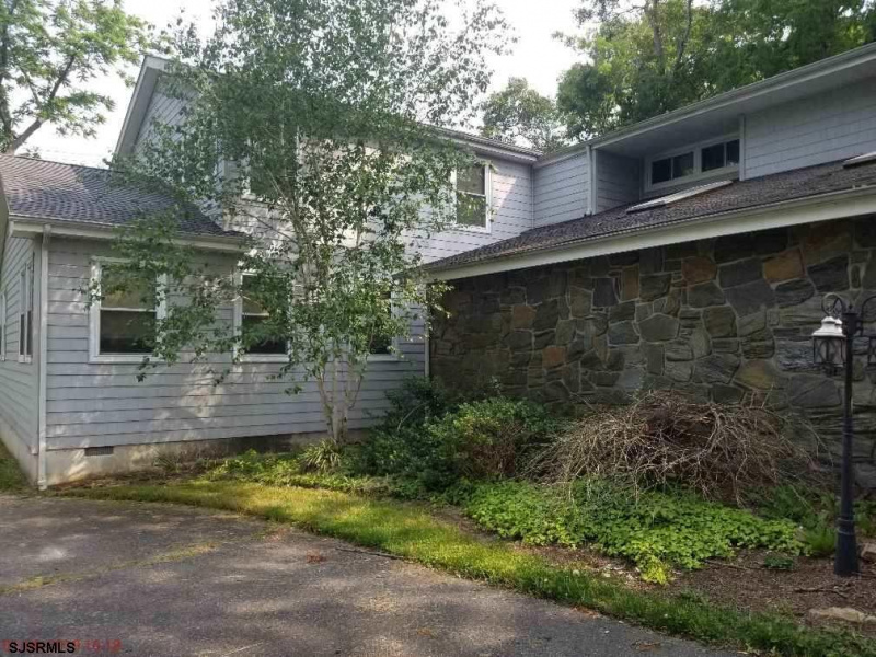 103 Belhaven, Linwood, New Jersey 08221, 7 Bedrooms Bedrooms, 12 Rooms Rooms,4 BathroomsBathrooms,Residential,For Sale,Belhaven,539218