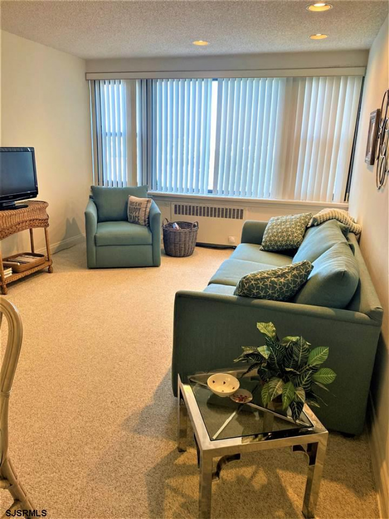 101 Raleigh #419, Atlantic City, New Jersey 08401, 2 Bedrooms Bedrooms, 5 Rooms Rooms,1 BathroomBathrooms,Condominium,For Sale,Raleigh #419,539197
