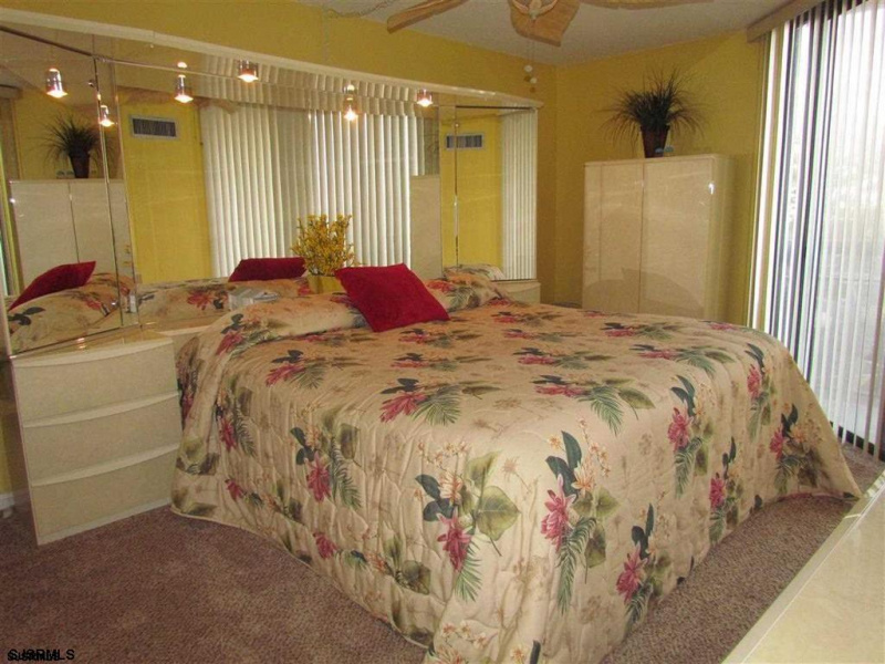 935 Ocean, Ocean City, New Jersey 08226-0000, 2 Bedrooms Bedrooms, 5 Rooms Rooms,1 BathroomBathrooms,Condominium,For Sale,Ocean,539232