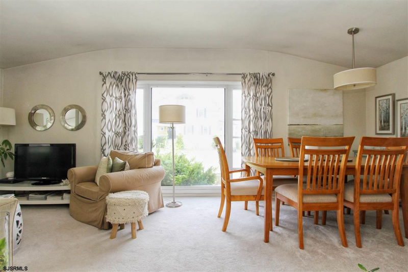 7 Point, Somers Point, New Jersey 08244, 3 Bedrooms Bedrooms, 6 Rooms Rooms,1 BathroomBathrooms,Residential,For Sale,Point,539209