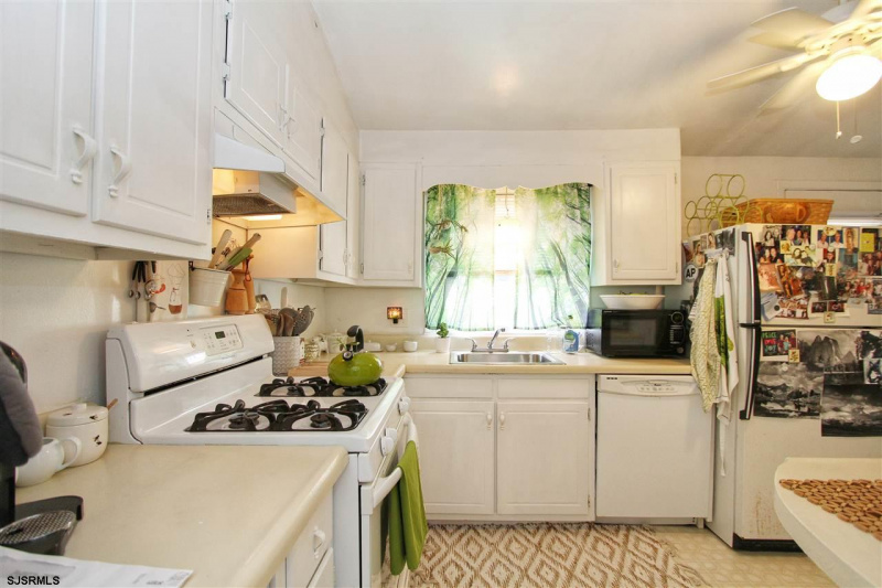 7 Point, Somers Point, New Jersey 08244, 3 Bedrooms Bedrooms, 6 Rooms Rooms,1 BathroomBathrooms,Residential,For Sale,Point,539209