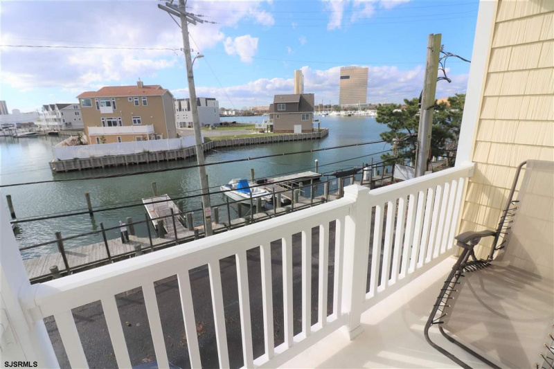 849 Massachusetts, Atlantic City, New Jersey 08401-2730, 4 Bedrooms Bedrooms, 9 Rooms Rooms,3 BathroomsBathrooms,Residential,For Sale,Massachusetts,539248