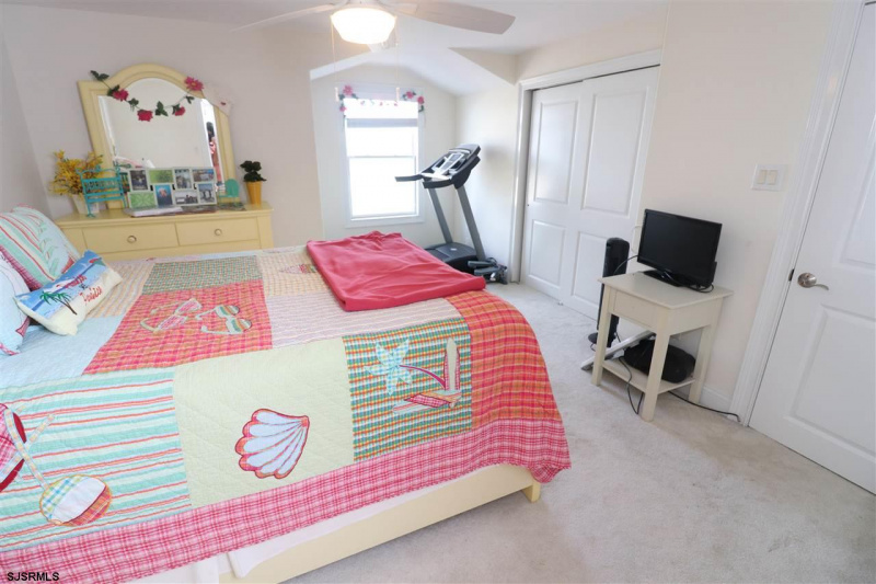 849 Massachusetts, Atlantic City, New Jersey 08401-2730, 4 Bedrooms Bedrooms, 9 Rooms Rooms,3 BathroomsBathrooms,Residential,For Sale,Massachusetts,539248