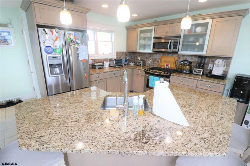 849 Massachusetts, Atlantic City, New Jersey 08401-2730, 4 Bedrooms Bedrooms, 9 Rooms Rooms,3 BathroomsBathrooms,Residential,For Sale,Massachusetts,539248