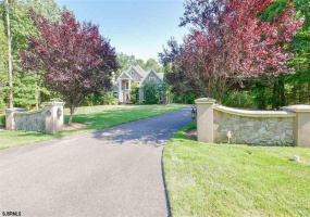 600 DEER RUN COURT, Galloway Township, New Jersey 08205, 5 Bedrooms Bedrooms, 10 Rooms Rooms,3 BathroomsBathrooms,Residential,For Sale,DEER RUN COURT,539262