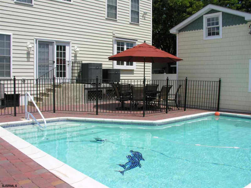 20 Heald Rd, Brigantine, New Jersey 08203, 7 Bedrooms Bedrooms, 12 Rooms Rooms,3 BathroomsBathrooms,Residential,For Sale,Heald Rd,539318