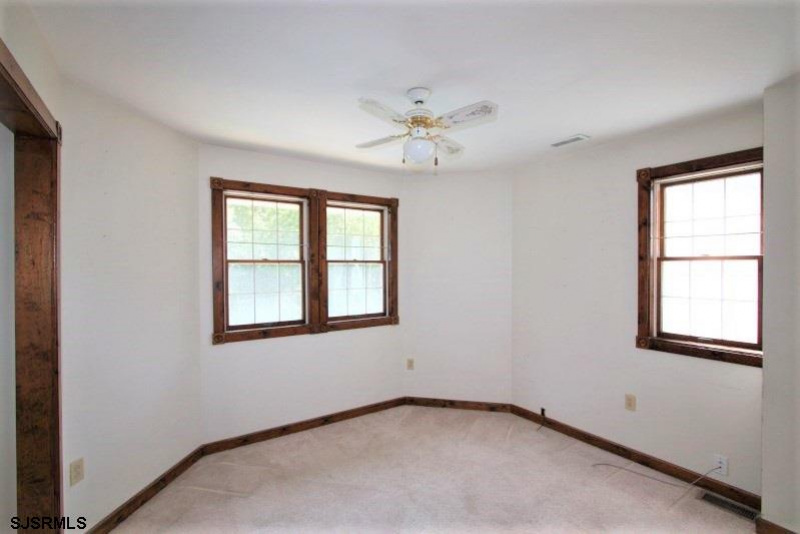 210 Linda, Galloway Township, New Jersey 08205, 4 Bedrooms Bedrooms, 10 Rooms Rooms,2 BathroomsBathrooms,Residential,For Sale,Linda,539333