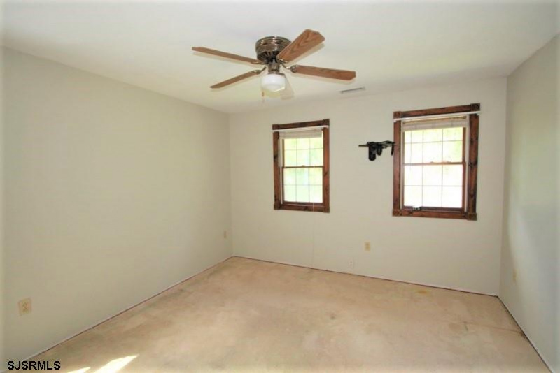 210 Linda, Galloway Township, New Jersey 08205, 4 Bedrooms Bedrooms, 10 Rooms Rooms,2 BathroomsBathrooms,Residential,For Sale,Linda,539333