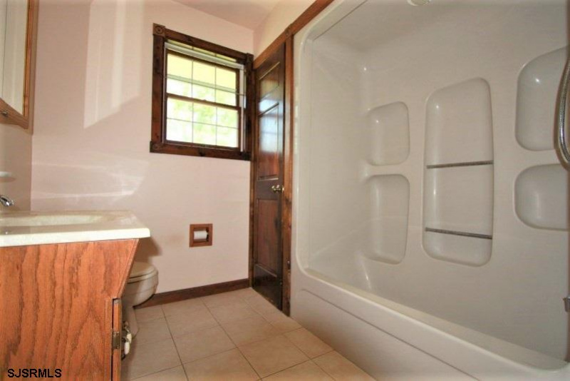 210 Linda, Galloway Township, New Jersey 08205, 4 Bedrooms Bedrooms, 10 Rooms Rooms,2 BathroomsBathrooms,Residential,For Sale,Linda,539333