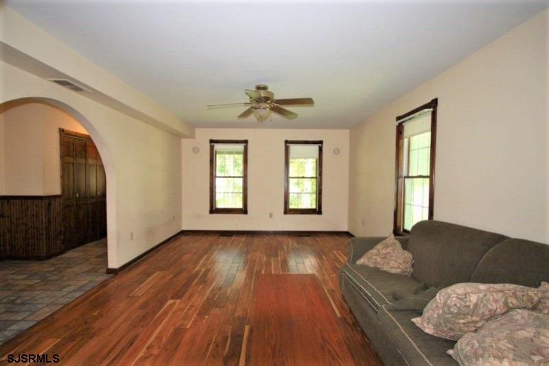 210 Linda, Galloway Township, New Jersey 08205, 4 Bedrooms Bedrooms, 10 Rooms Rooms,2 BathroomsBathrooms,Residential,For Sale,Linda,539333