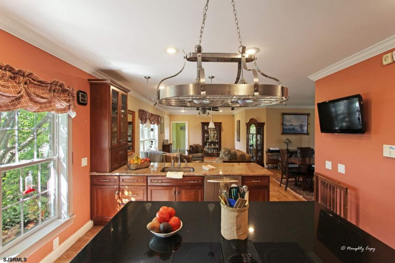 222 Cologne Ave, Egg Harbor City, New Jersey 08215, 4 Bedrooms Bedrooms, 10 Rooms Rooms,4 BathroomsBathrooms,Residential,For Sale,Cologne Ave,539352