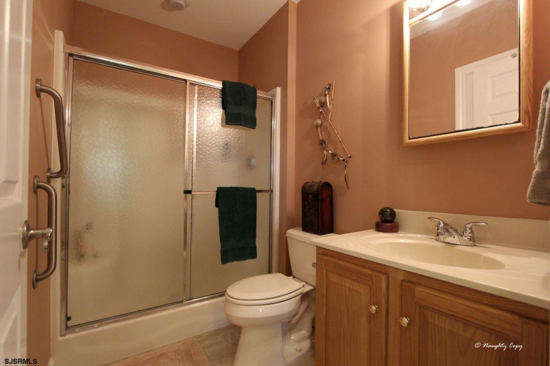 222 Cologne Ave, Egg Harbor City, New Jersey 08215, 4 Bedrooms Bedrooms, 10 Rooms Rooms,4 BathroomsBathrooms,Residential,For Sale,Cologne Ave,539352