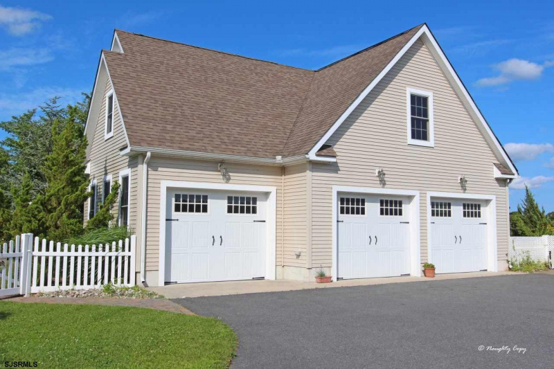 222 Cologne Ave, Egg Harbor City, New Jersey 08215, 4 Bedrooms Bedrooms, 10 Rooms Rooms,4 BathroomsBathrooms,Residential,For Sale,Cologne Ave,539352