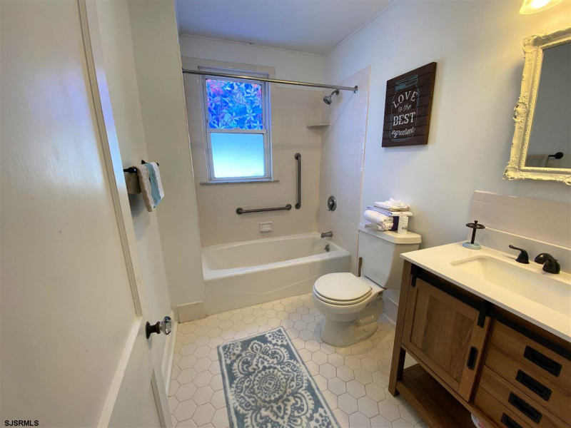 104 Martindale, New Jersey 08406, 3 Bedrooms Bedrooms, 8 Rooms Rooms,2 BathroomsBathrooms,Rental non-commercial,For Sale,Martindale,539396
