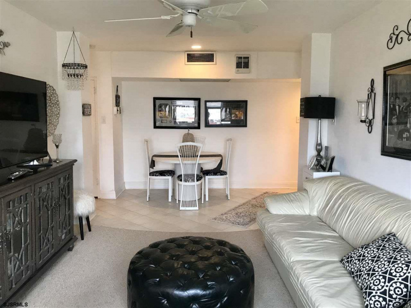 101 Raleigh #927, Atlantic City, New Jersey 08401, 1 Bedroom Bedrooms, 5 Rooms Rooms,1 BathroomBathrooms,Condominium,For Sale,Raleigh #927,539406