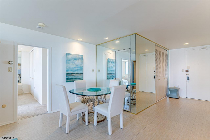 5000 Boardwalk Unit 913, Ventnor, New Jersey 08406, 1 Bedroom Bedrooms, 4 Rooms Rooms,2 BathroomsBathrooms,Condominium,For Sale,Boardwalk Unit 913,539447