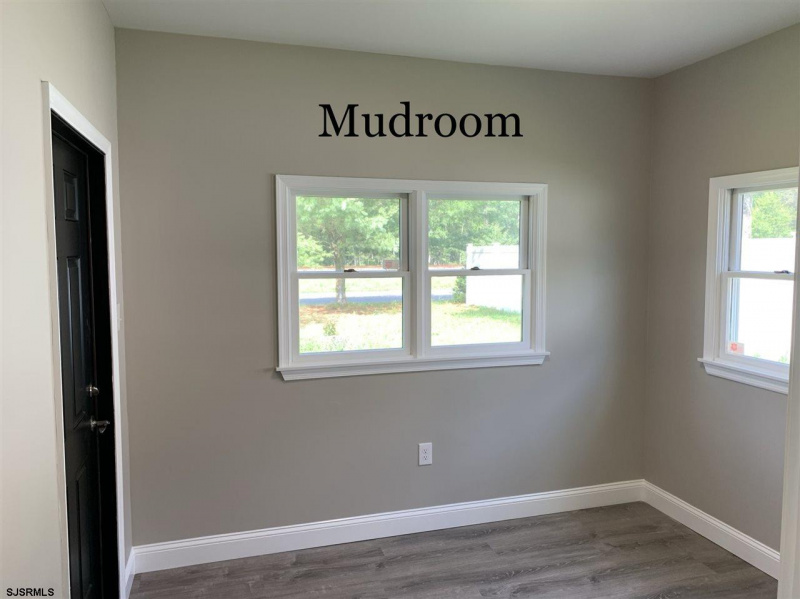 198 Tuckahoe Rd, Estell Manor, New Jersey 08319, 4 Bedrooms Bedrooms, 8 Rooms Rooms,2 BathroomsBathrooms,Residential,For Sale,Tuckahoe Rd,539471