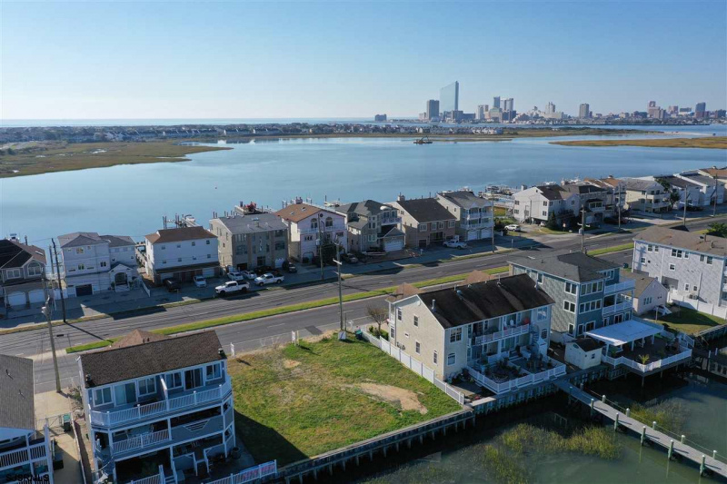 4513 A Atl-Brigantine, Brigantine, New Jersey 08203, 4 Bedrooms Bedrooms, 8 Rooms Rooms,3 BathroomsBathrooms,Condominium,For Sale,Atl-Brigantine,539485